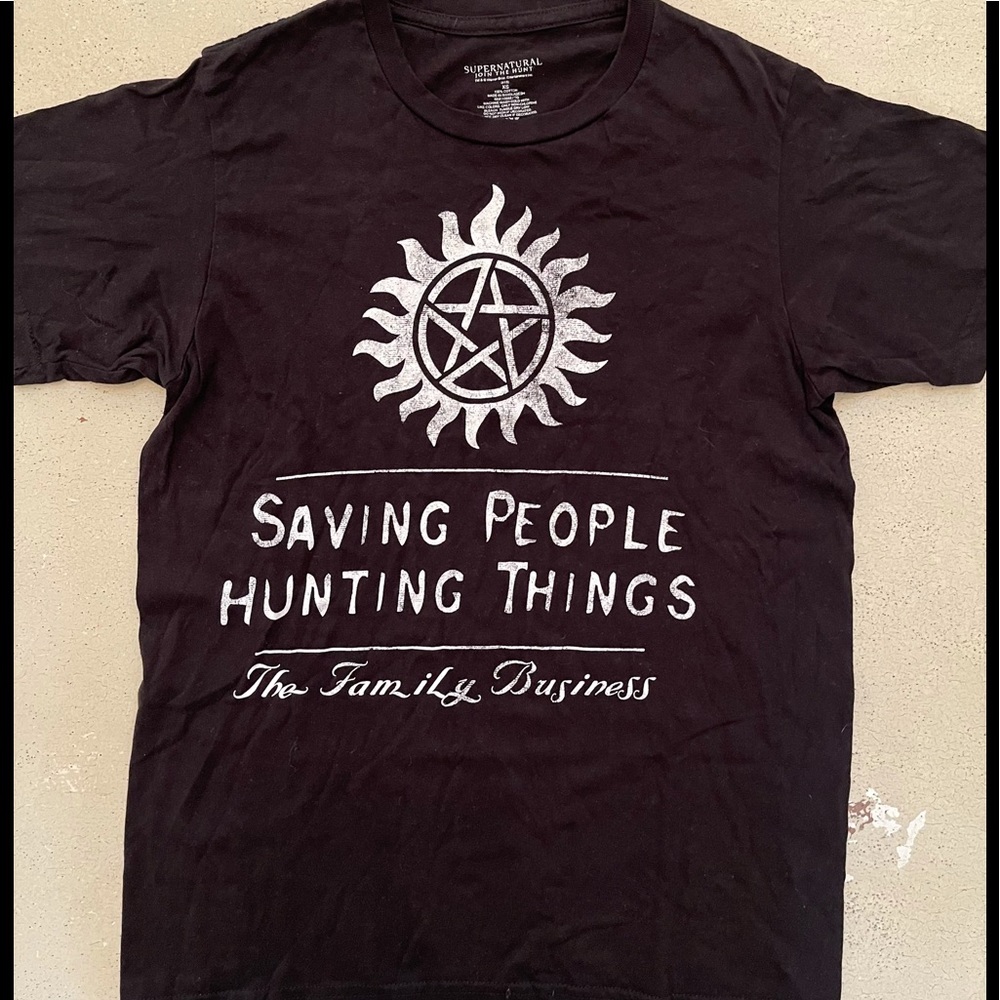 Men’s Supernatural Saving People Sun Black T-Shirt